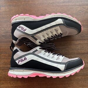 Fila Women's Black and Pink Trail Sneakers